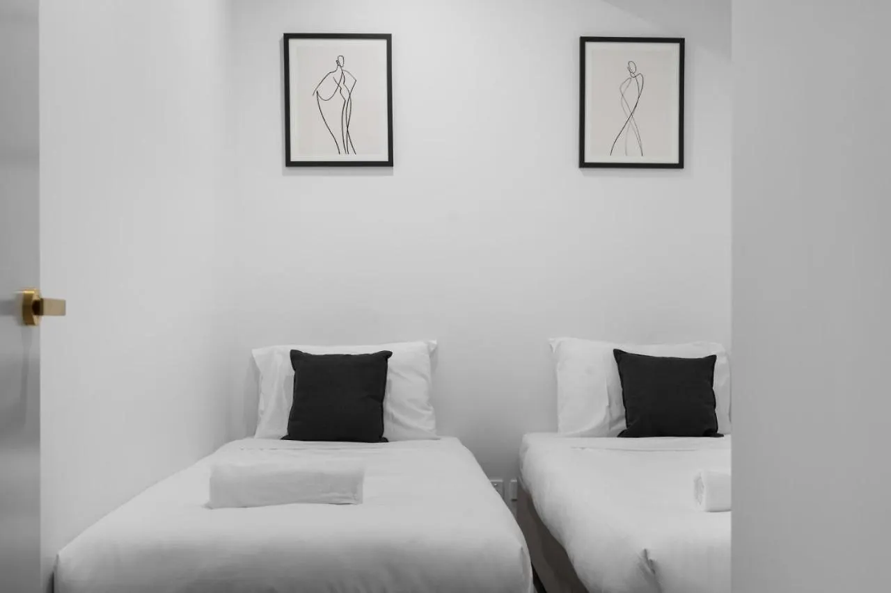 Ocean - Beachfront 72F 3Bedroom Skyhome Oceanview With Parking Gold Coast Australia