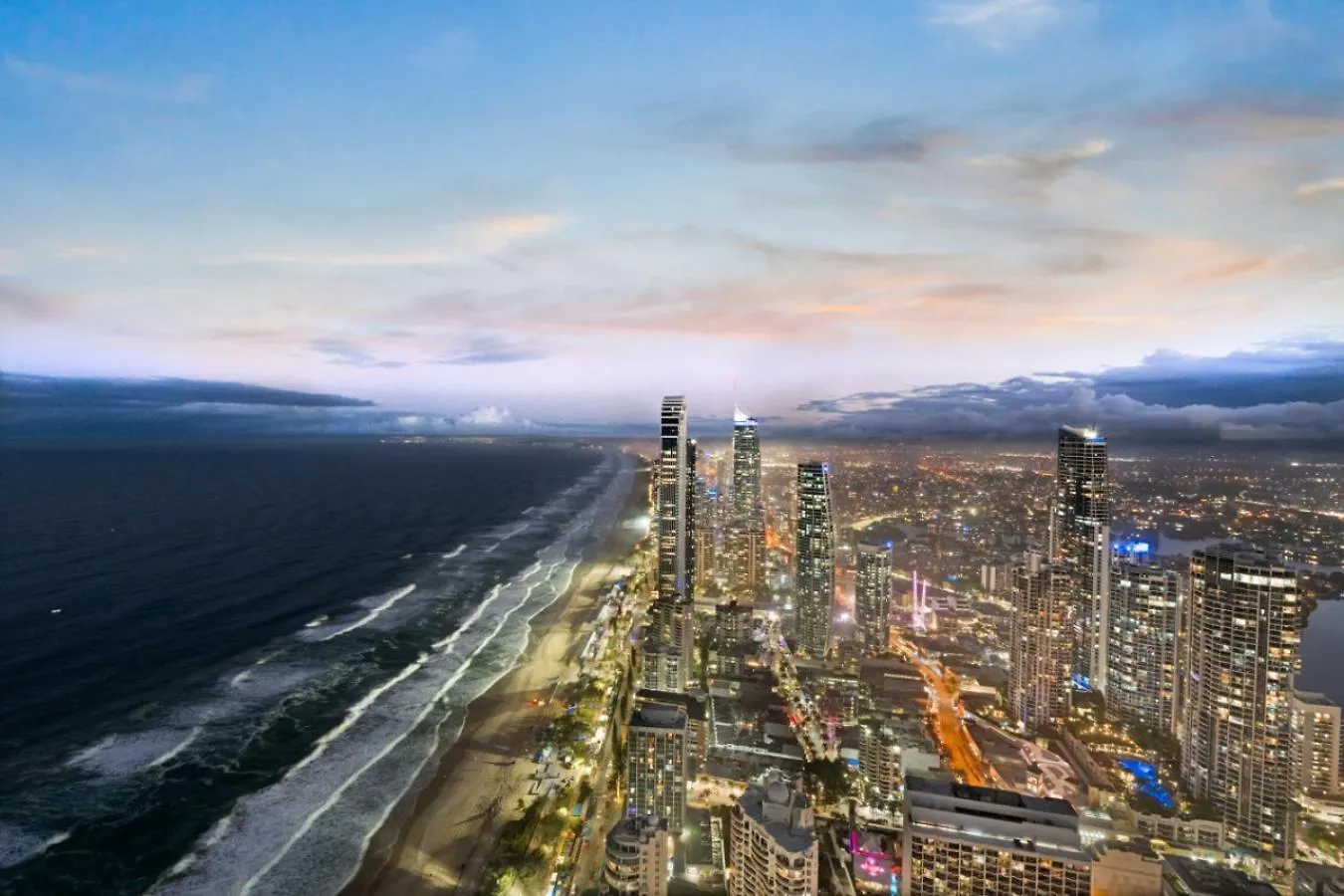 Ocean - Beachfront 72F 3Bedroom Skyhome Oceanview With Parking Gold Coast Australia