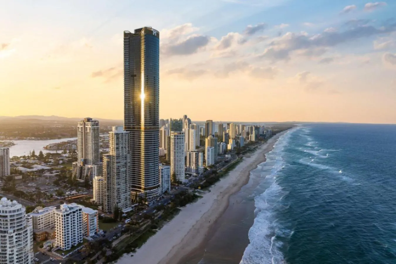 Ocean - Beachfront 72F 3Bedroom Skyhome Oceanview With Parking Gold Coast 0*,  Australia